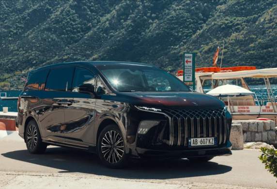 Forthing - Yacht/4 U-Tour