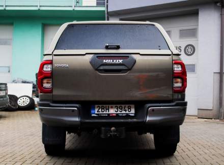 Toyota - Hilux
