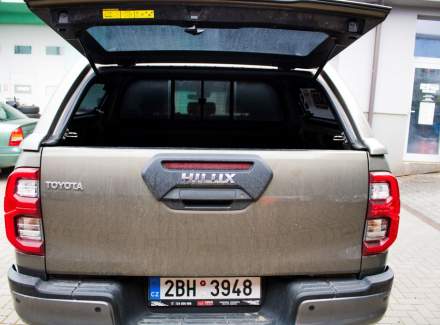 Toyota - Hilux