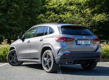 Mercedes-Benz - GLA