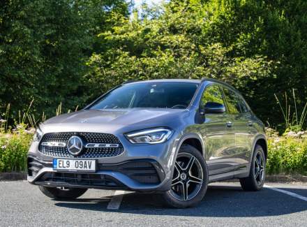 Mercedes-Benz - GLA