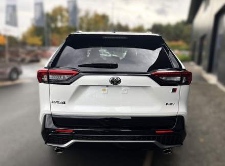 Toyota - RAV 4