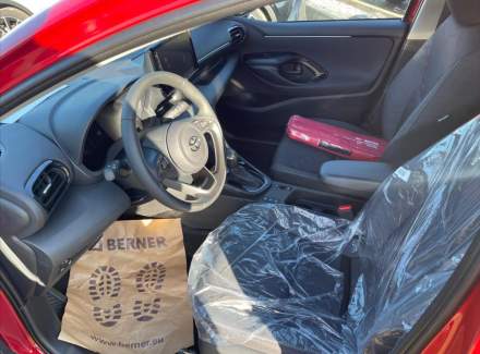 Toyota - Yaris