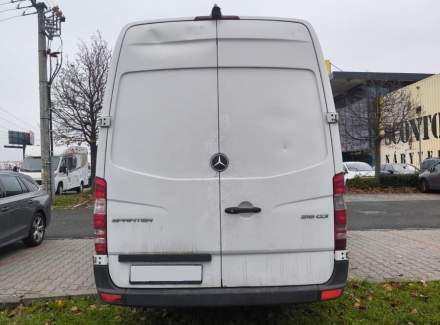 Mercedes-Benz - Sprinter