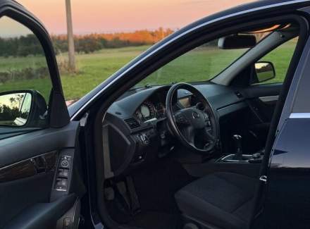 Mercedes-Benz - C-class