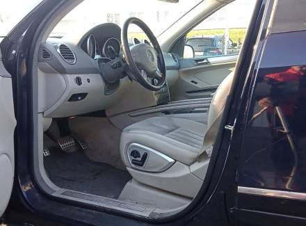 Mercedes-Benz - M-class