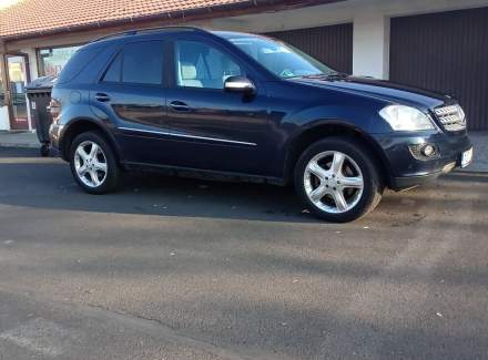 Mercedes-Benz - M-class