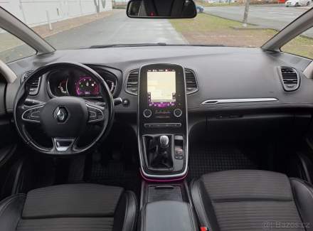 Renault - Scenic