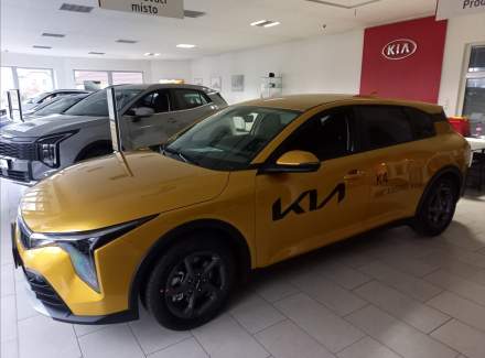 Kia - K4
