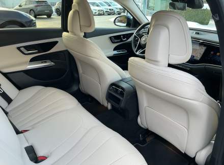 Mercedes-Benz - E-class