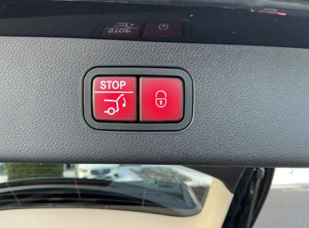 Mercedes-Benz - E-class