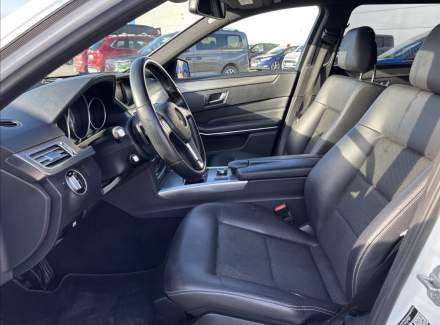 Mercedes-Benz - E-class