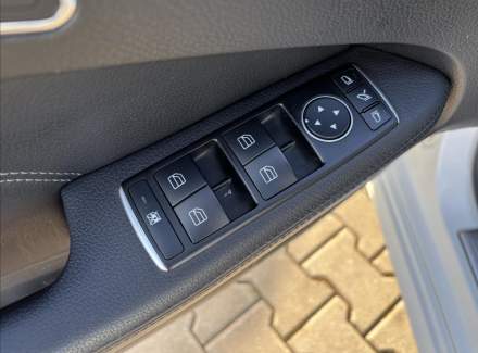 Mercedes-Benz - E-class