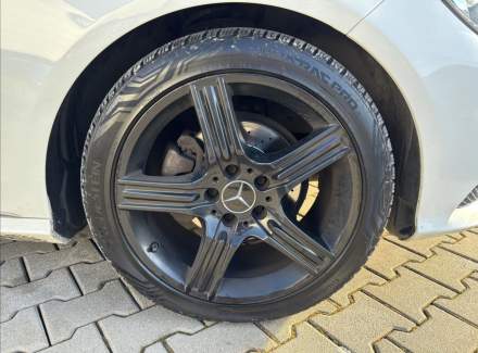 Mercedes-Benz - E-class