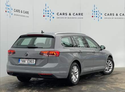 Volkswagen - Passat