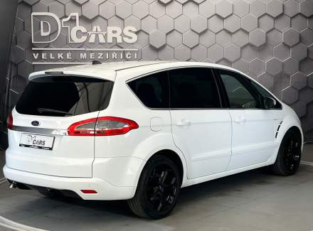 Ford - S-MAX
