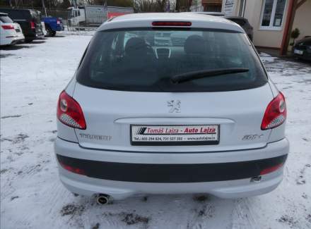 Peugeot - 206