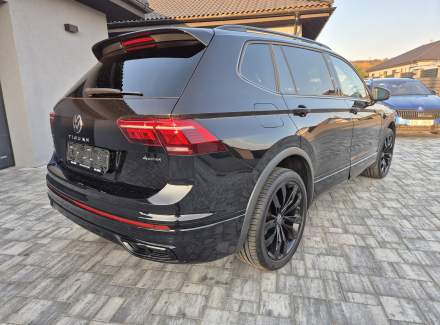 Volkswagen - Tiguan R-Line 2.0 TDI (150 Hp) 4MOTION SCR DSG
