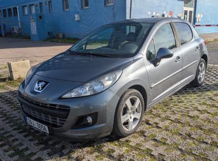 Peugeot - 207