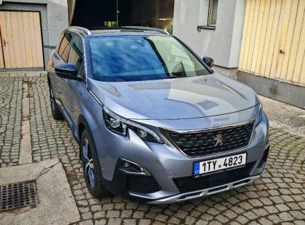 Peugeot - 5008