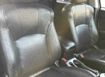 Mitsubishi - Outlander