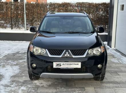 Mitsubishi - Outlander