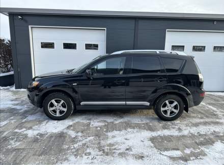 Mitsubishi - Outlander
