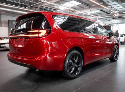 Chrysler - Pacifica