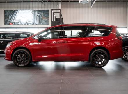 Chrysler - Pacifica