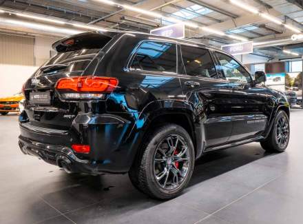 Jeep - Grand Cherokee