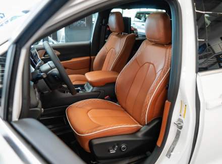 Chrysler - Pacifica