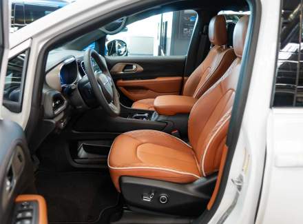 Chrysler - Pacifica