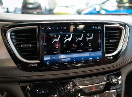 Chrysler - Pacifica