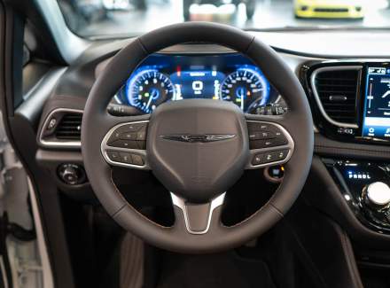 Chrysler - Pacifica