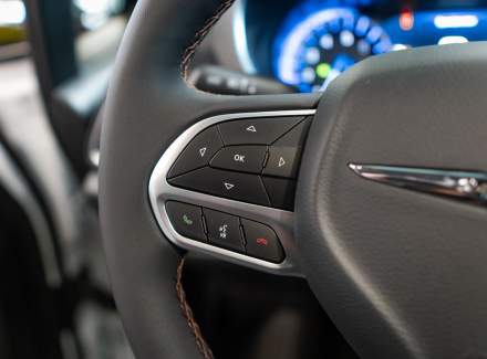 Chrysler - Pacifica