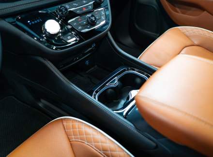 Chrysler - Pacifica