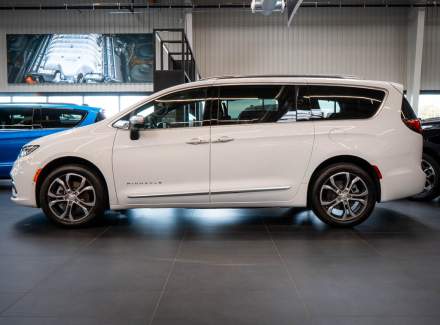 Chrysler - Pacifica