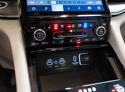 Jeep - Grand Cherokee