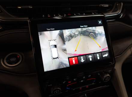 Jeep - Grand Cherokee