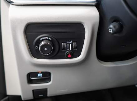 Jeep - Grand Cherokee