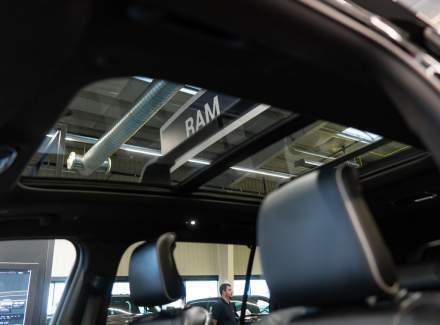 Jeep - Grand Cherokee