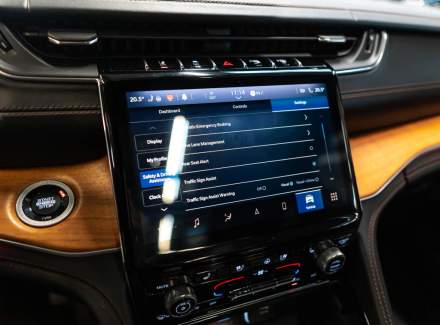 Jeep - Grand Cherokee