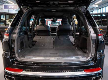 Jeep - Grand Cherokee