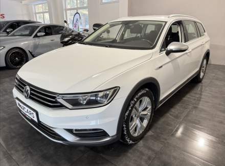 Volkswagen - Passat