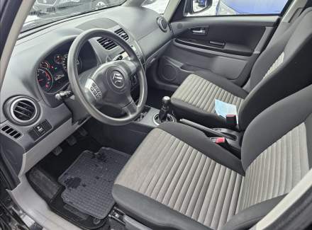 Suzuki - SX4