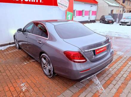 Mercedes-Benz - E-class