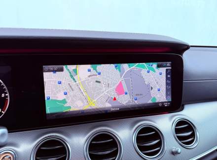 Mercedes-Benz - E-class