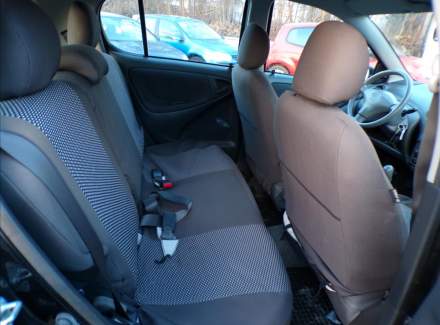 Toyota - Yaris
