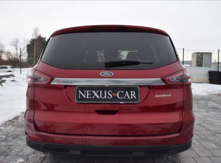 Ford - S-MAX