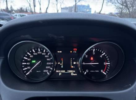 Land Rover - Discovery Sport